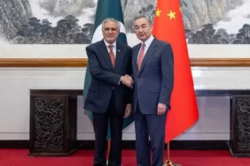Wang-Yi-Ishaq-Dar.jpg