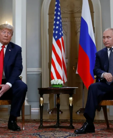 180716-trump-putin-mn-1015