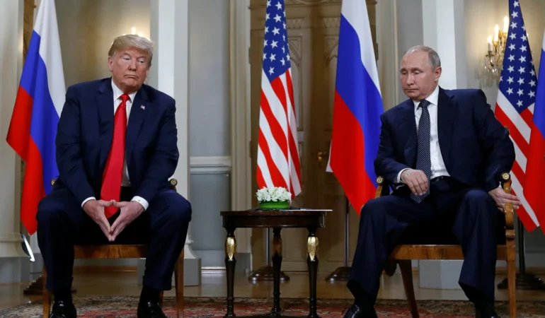 180716-trump-putin-mn-1015