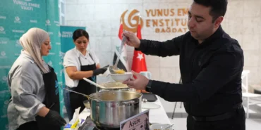 AA-20260624-41771571-41771560-BAGDATTAKI_YUNUS_EMRE_TURK_KULTUR_MERKEZINDE_ASURE_ETKINLIGI_DUZENLENDI